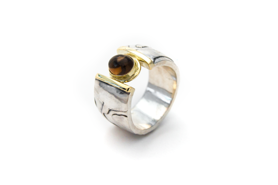 Ring, zilver, goud, rookkwarts €300